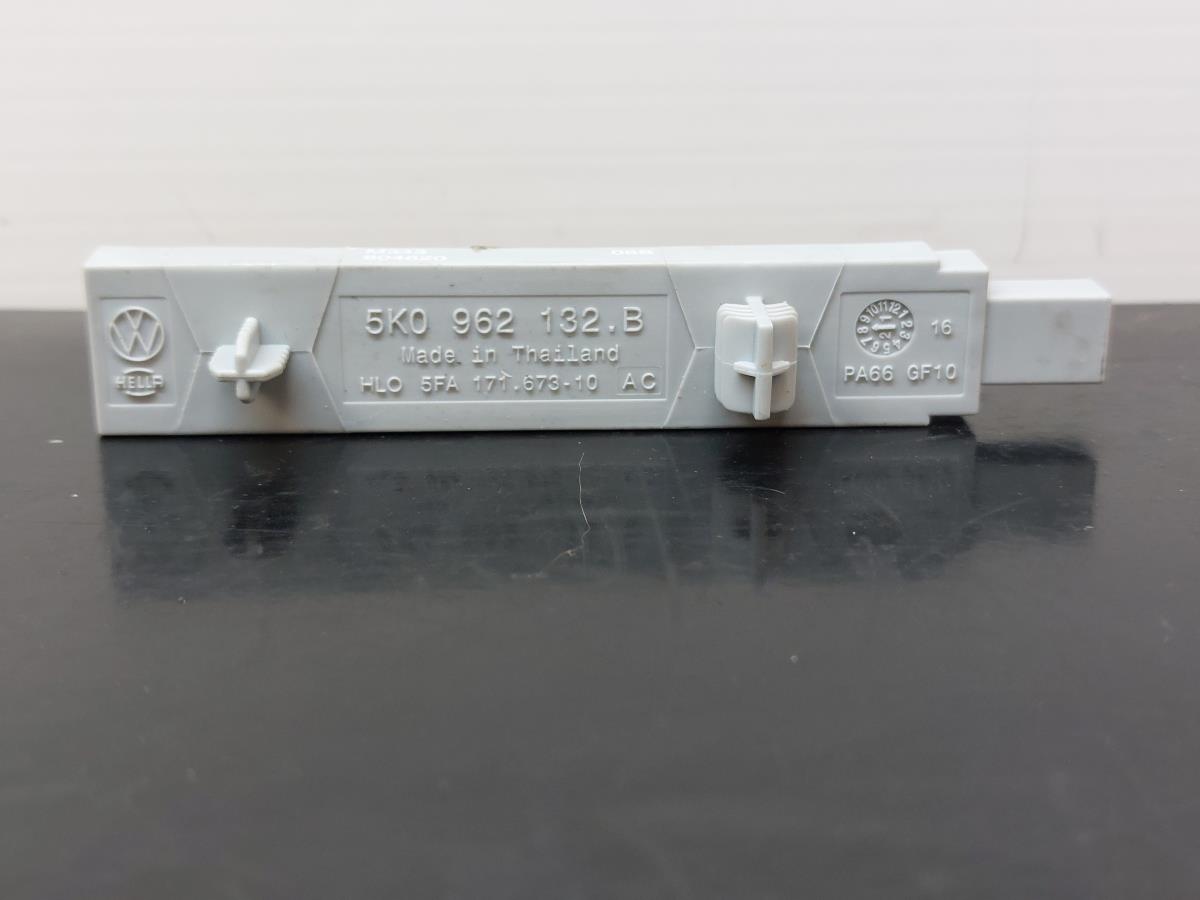 Antenne VOLKSWAGEN Polo (AW1) Imagem-1