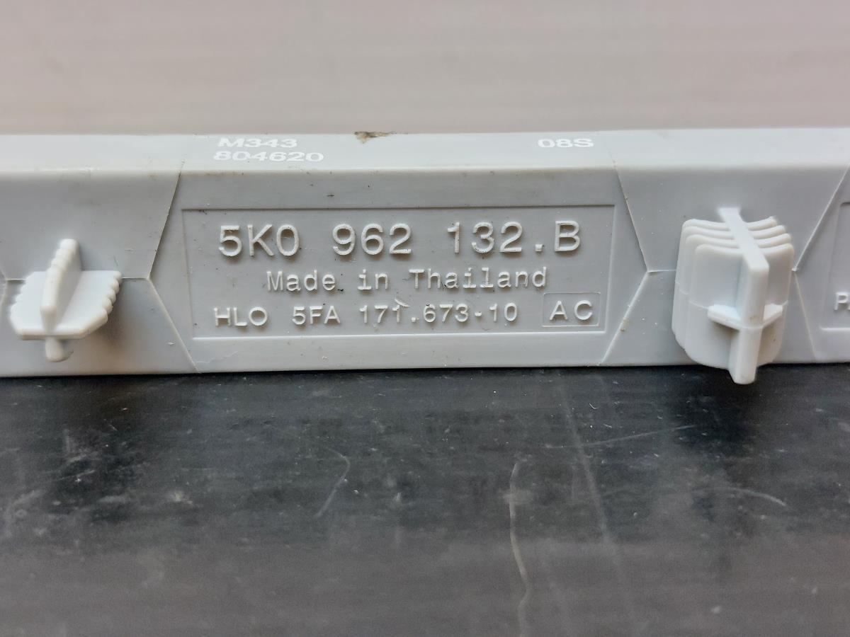Antenne VOLKSWAGEN Polo (AW1) Imagem-2