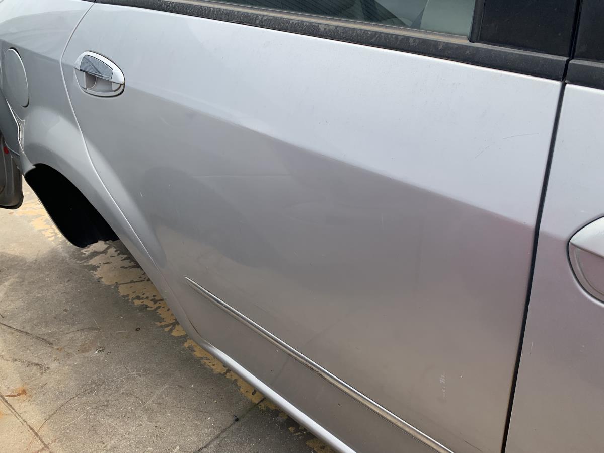 Porta trás direita FIAT Linea (323_) Imagem-1