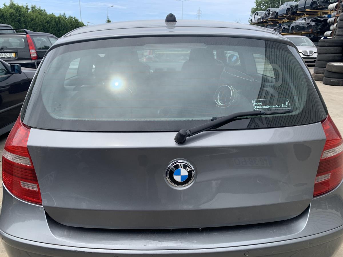 Porta / tampa da mala BMW 1 (E81)