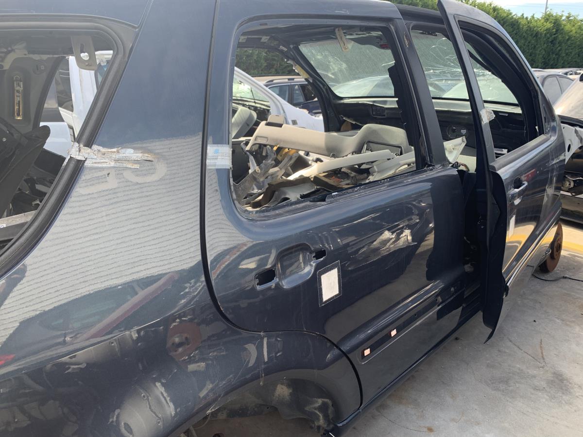 Porta trás direita MERCEDES-BENZ Classe M (W163) Imagem-1