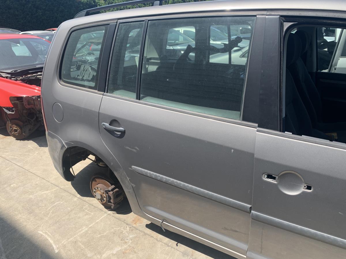Porta trás direita VOLKSWAGEN Touran (1T)