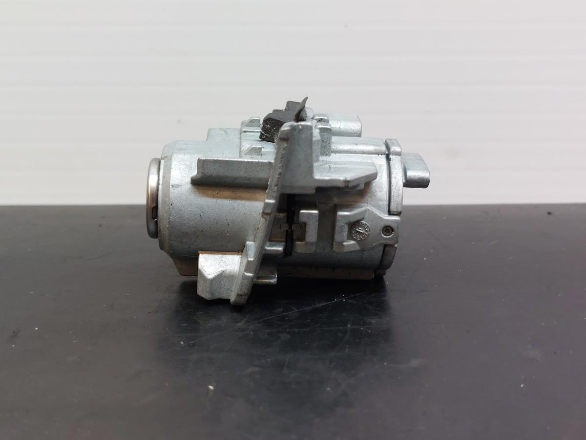 Canhão de porta MERCEDES-BENZ Classe C (W205) Imagem-2