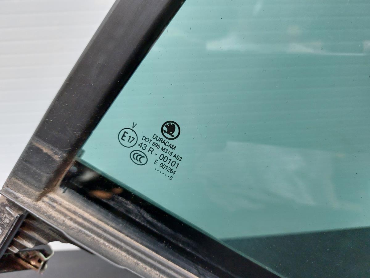 Left rear triangle window SKODA Kodiaq (NS7) Imagem-1