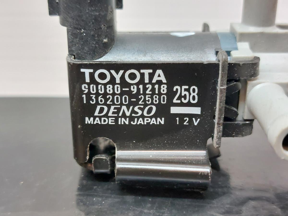 Turbo solenoid valve TOYOTA Corolla Hatchback (_E12_) Imagem-1