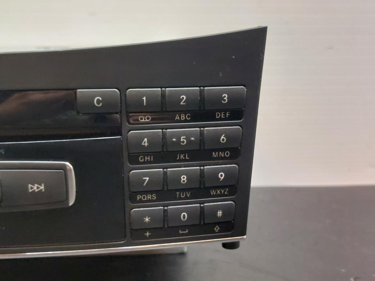 Rádio / auto-rádio MERCEDES-BENZ Classe E Coupé (C207) Imagem-3