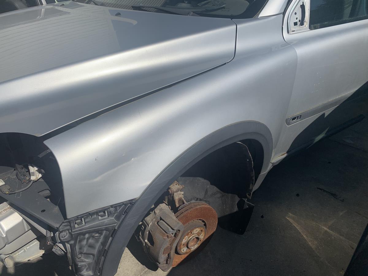 Guarda-lamas esquerdo VOLVO XC90 I