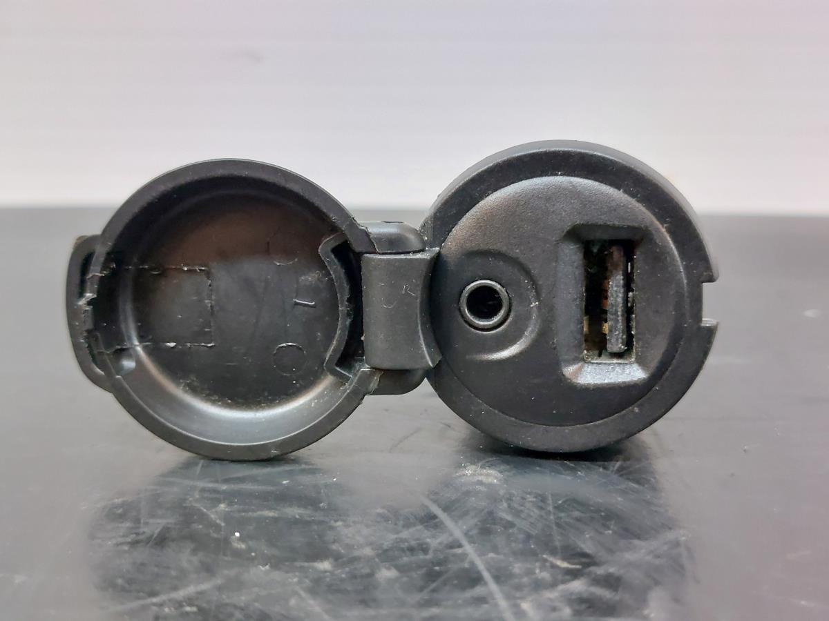 Módulo USB / AUX / IPOD CITROËN C3 II (SC_) Imagem-1