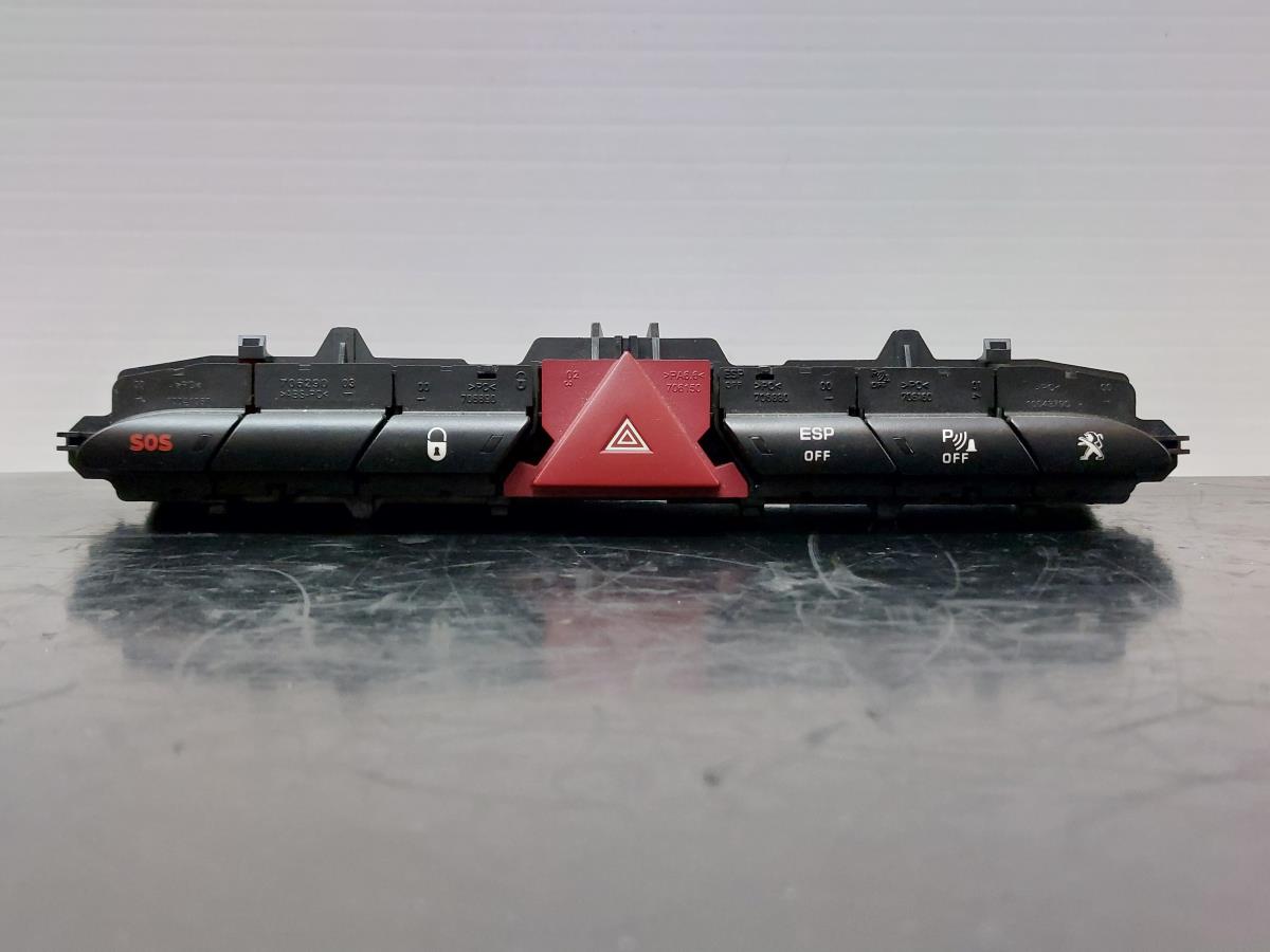 Comando / botão / interruptor multifunções PEUGEOT RCZ