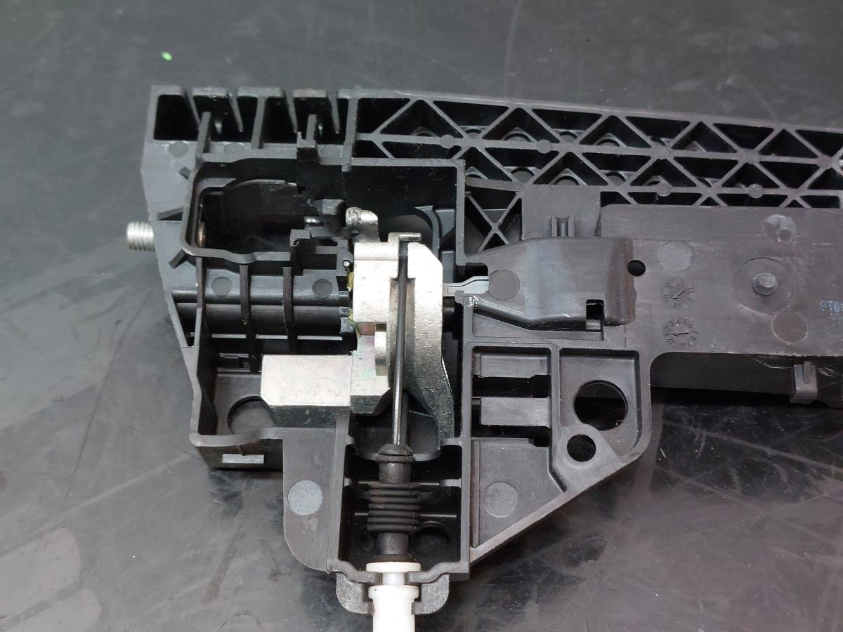 Support poignée porte arrière gauche AUDI Q5 (8R) Imagem-5