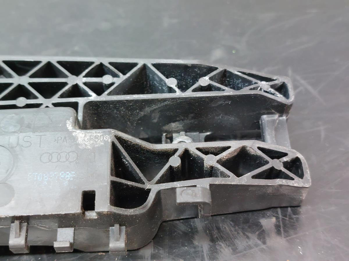Support poignée porte arrière gauche AUDI Q5 (8R) Imagem-6