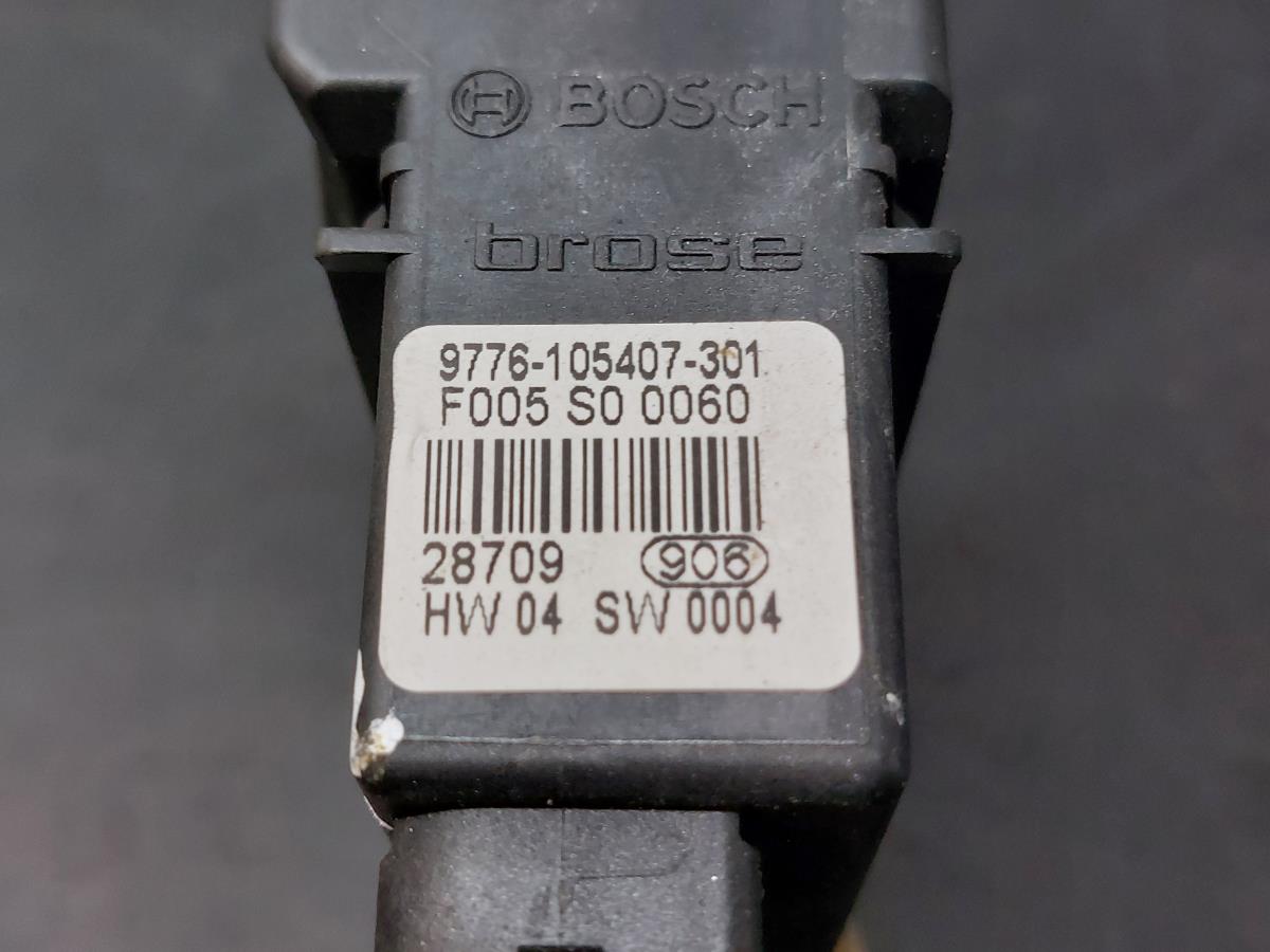 Moteur lève-vitre arrière Droite SEAT Leon (1M1) Imagem-6