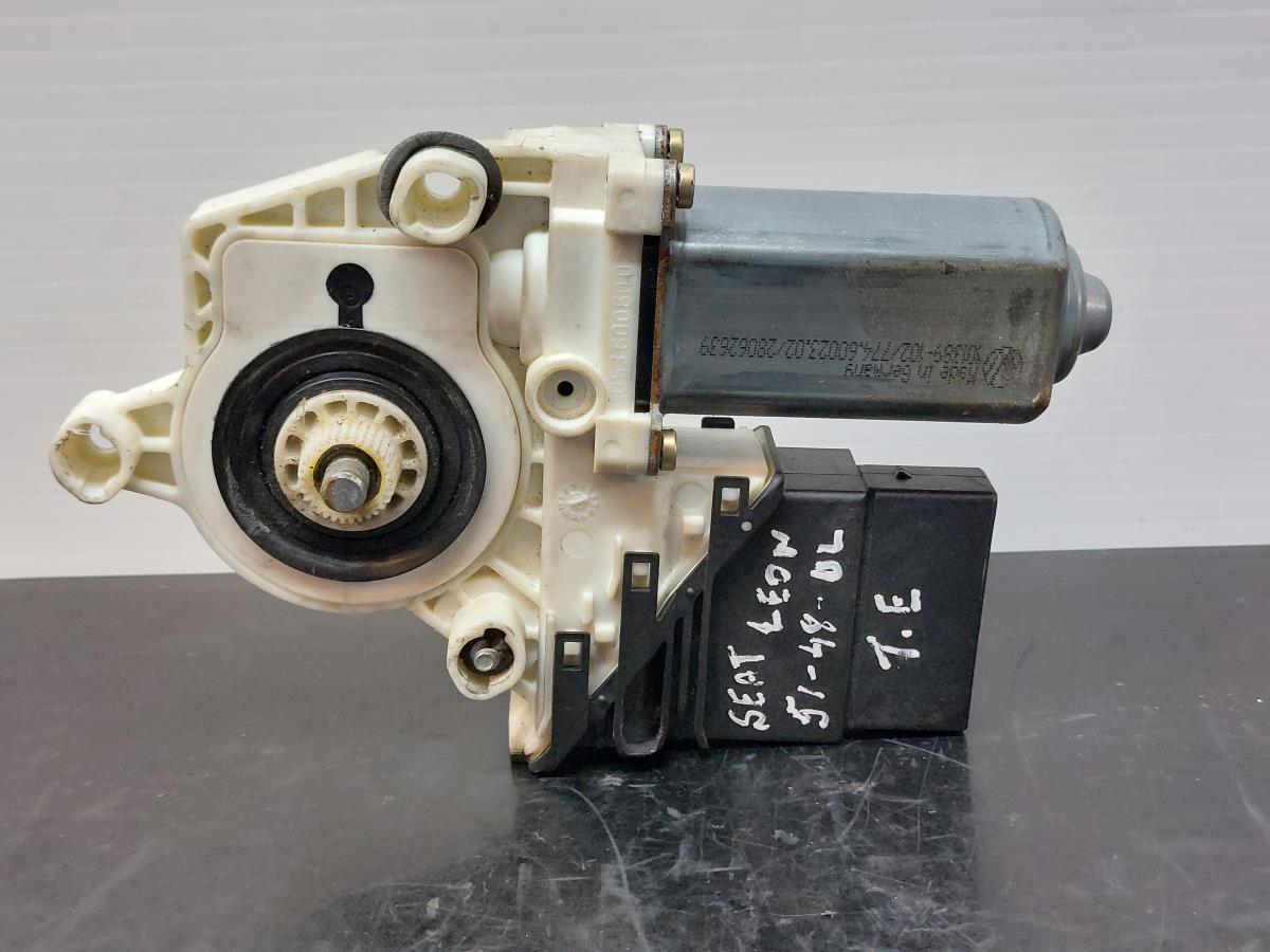 Moteur lève-vitre arrière gauche SEAT Leon (1M1) Imagem-1