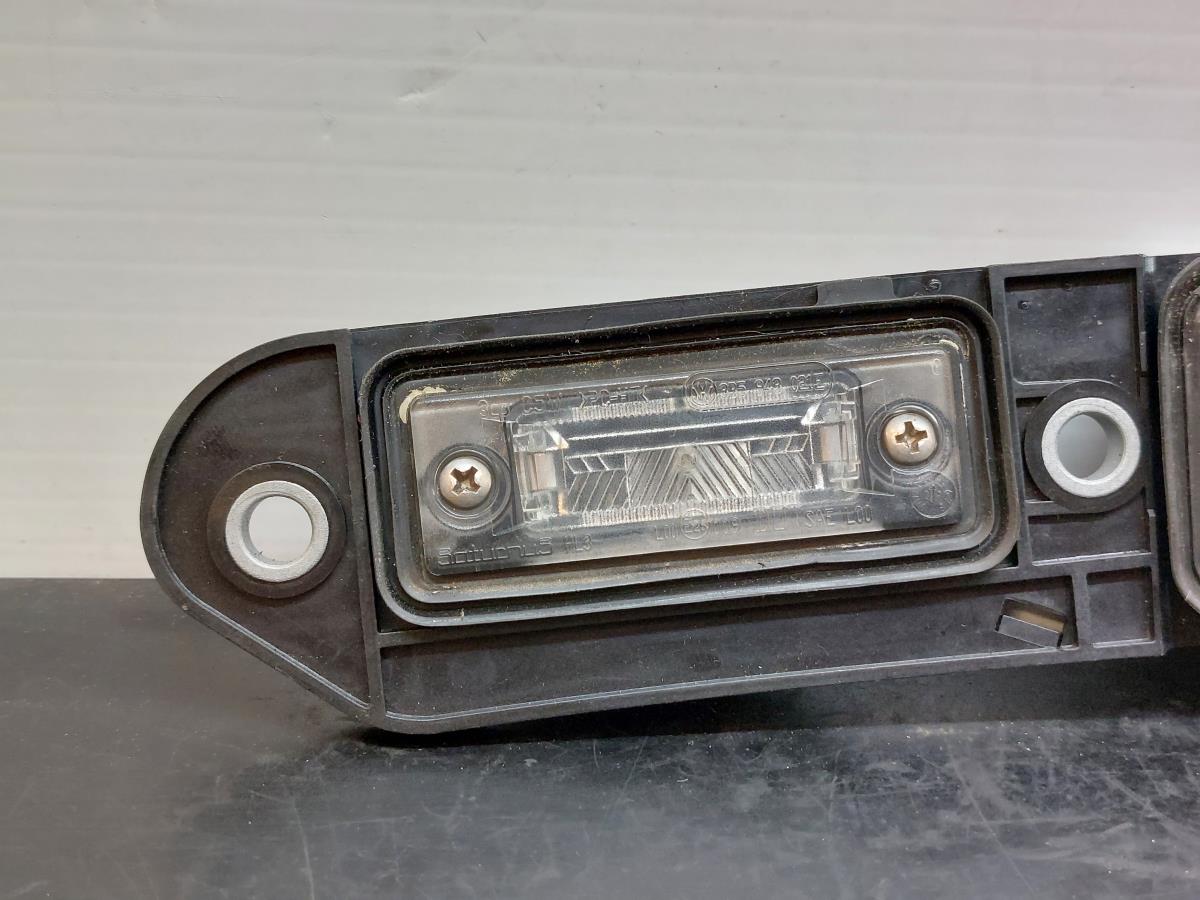 License plate light VOLKSWAGEN Touran (1T) Imagem-1