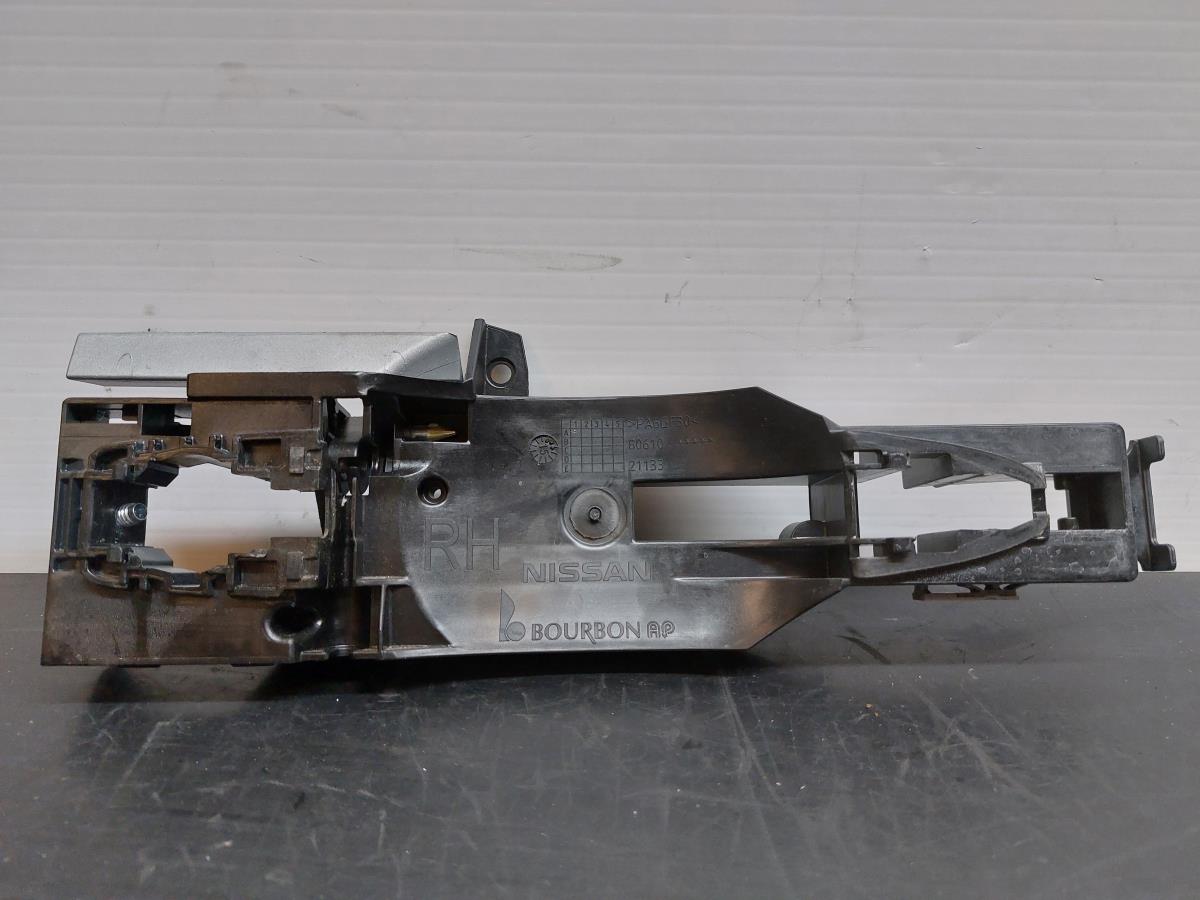 Support poignée porte avant Droite NISSAN Qashqai II (J11)