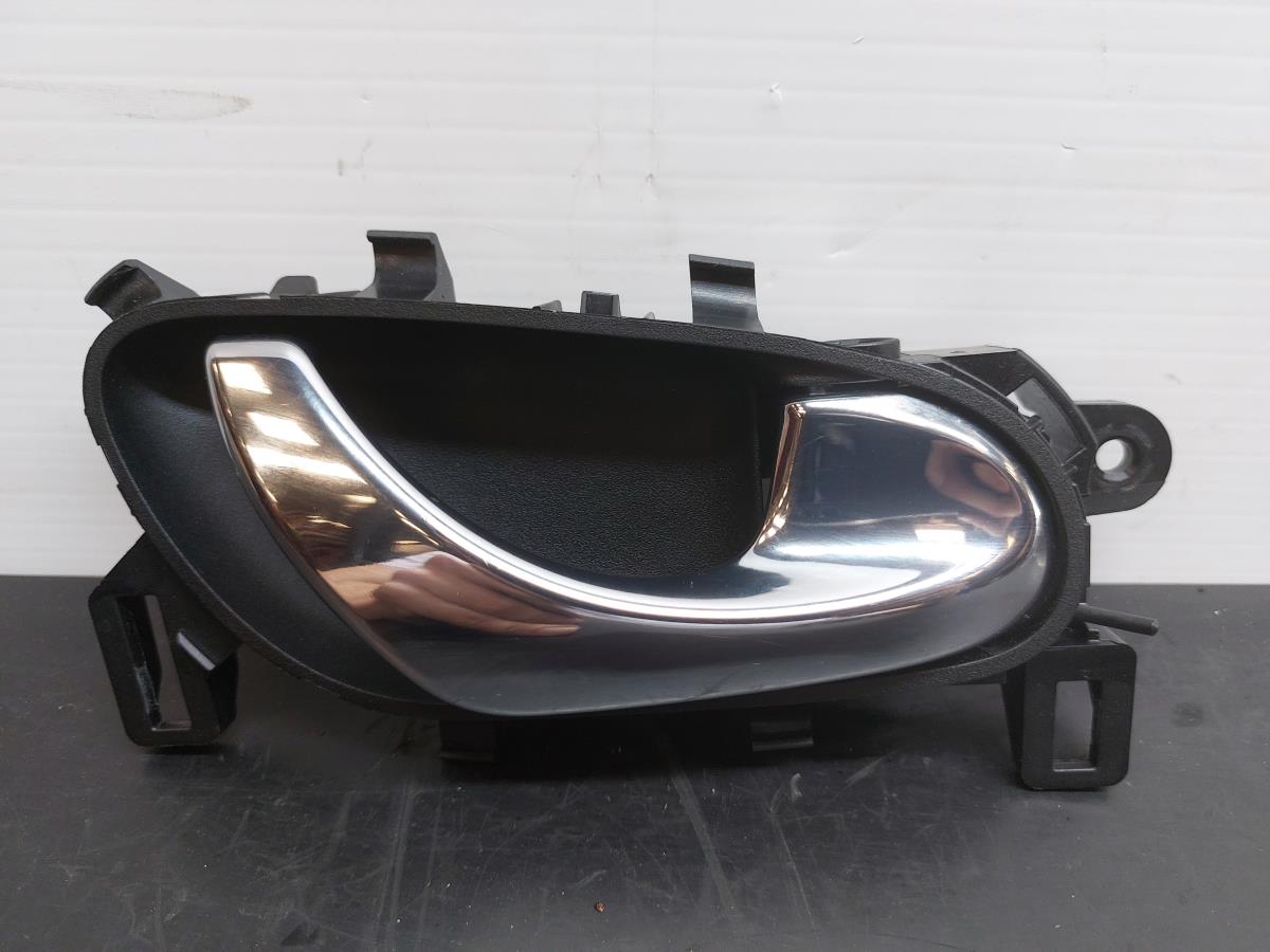 Right front interior door handle NISSAN Qashqai II (J11)