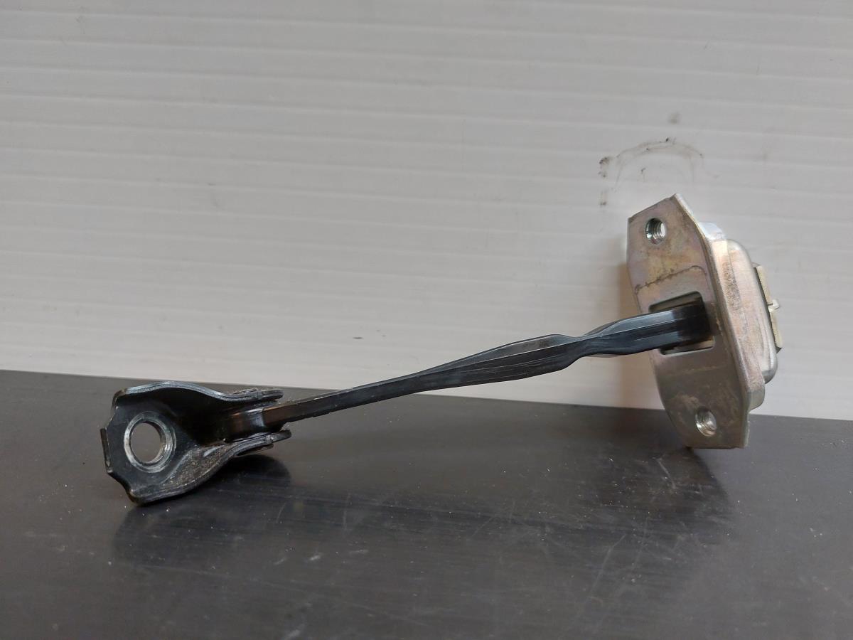 Limiteur de porte Arrière Droite NISSAN Qashqai II (J11)