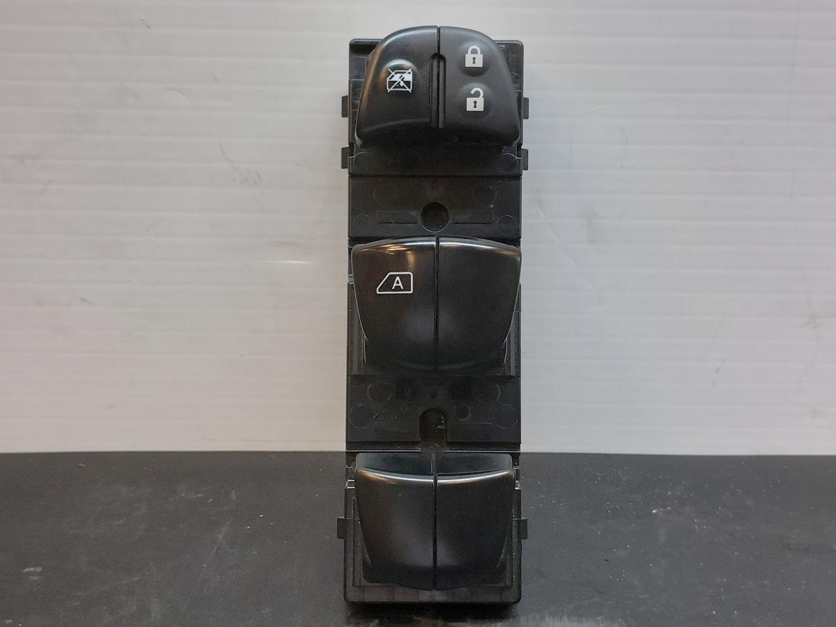 Comando / interruttore alzacristallo anteriore sinistro NISSAN Qashqai II (J11)