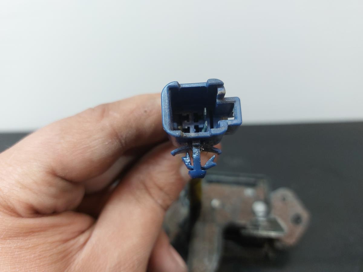 Tailgate Lock /Latch TOYOTA Yaris (_P9_) Imagem-3