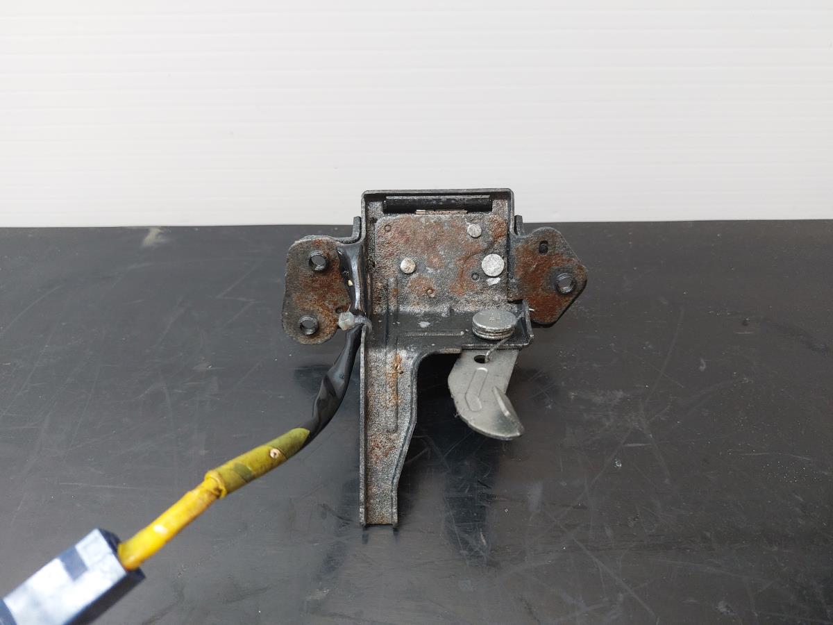 Tailgate Lock /Latch TOYOTA Yaris (_P9_) Imagem-4
