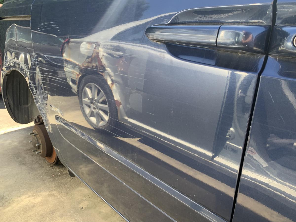 Right rear door KIA Carnival / Grand Carnival III (VQ) Imagem-1