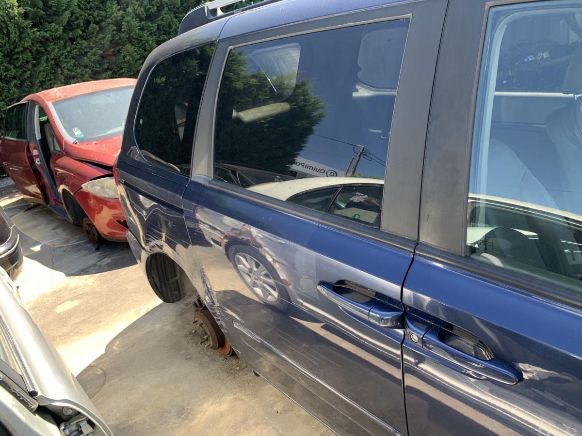 Puerta Trasero Derecho KIA Carnival / Grand Carnival III (VQ)