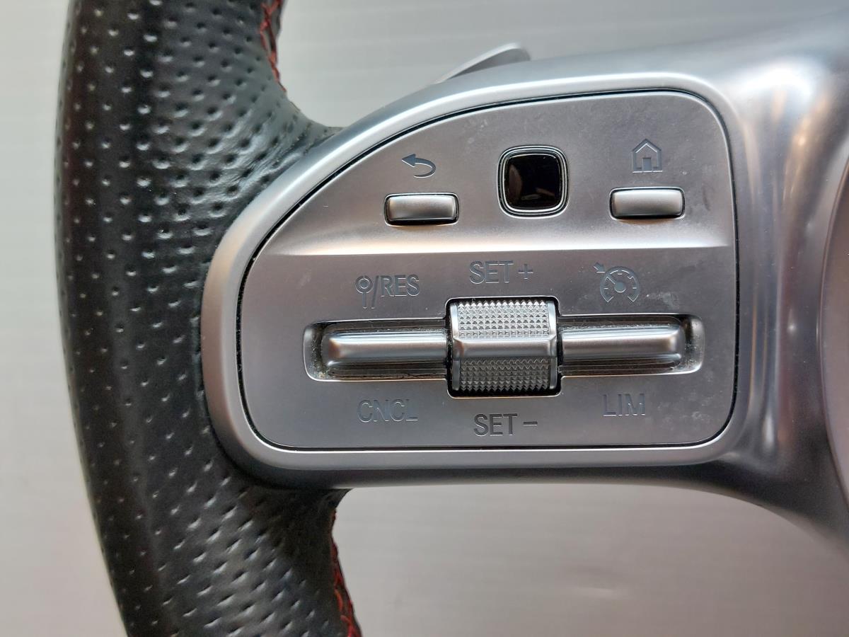 Volante MERCEDES-BENZ Classe A (W177) Imagem-1