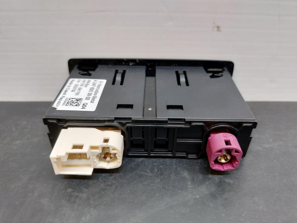 Módulo USB / AUX / IPOD MERCEDES-BENZ Classe A (W177) Imagem-1