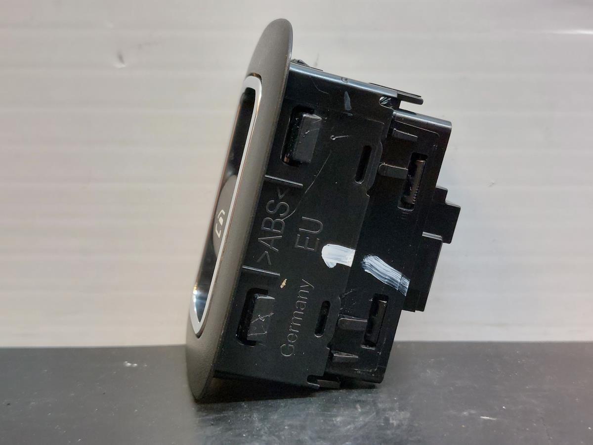 Comando / botão / interruptor vidros frente direito MERCEDES-BENZ Classe A (W177) Imagem-1