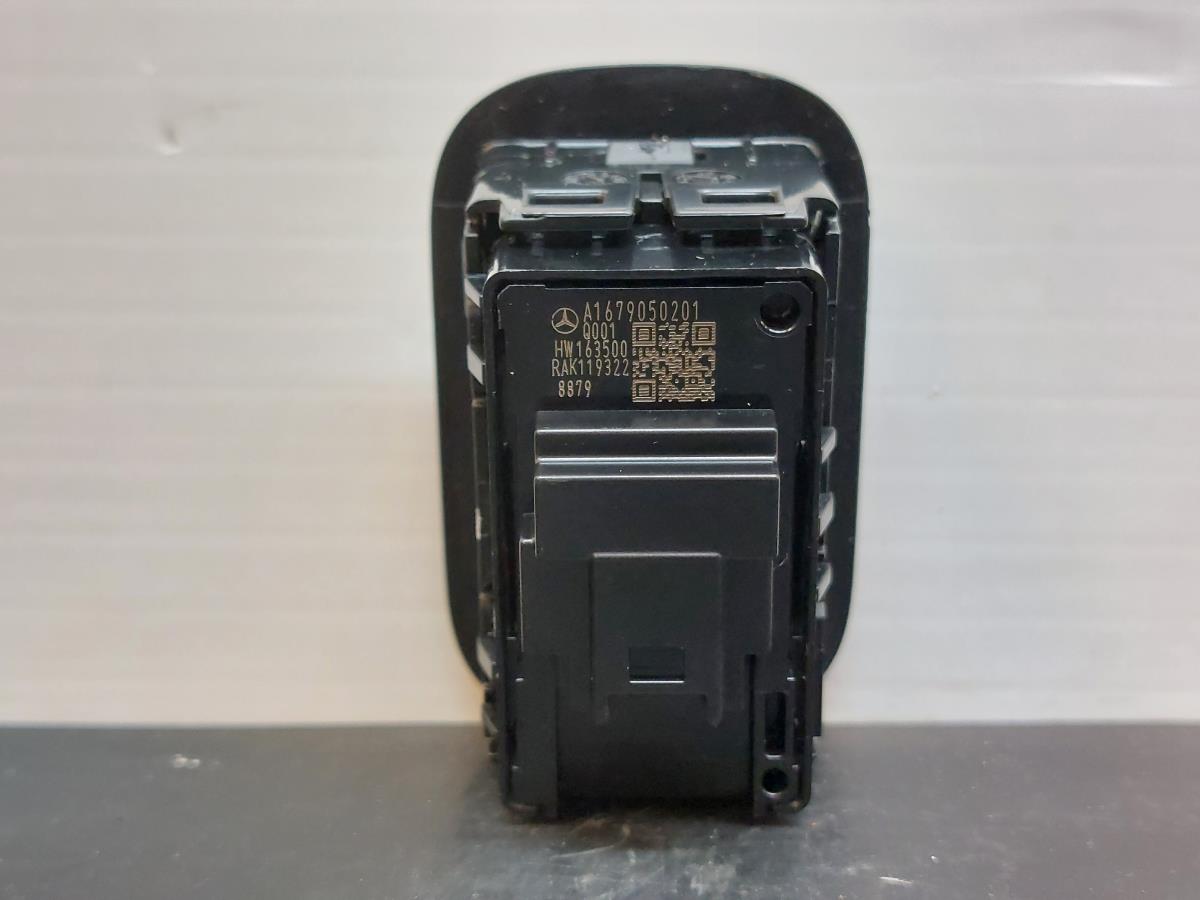 Comando / botão / interruptor vidros frente direito MERCEDES-BENZ Classe A (W177) Imagem-3