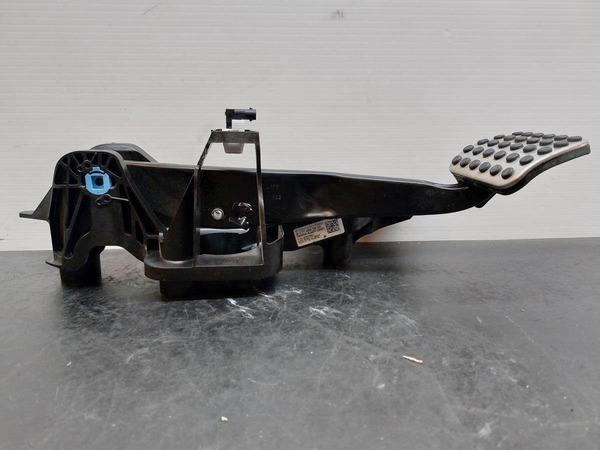 Pedal MERCEDES-BENZ Classe A (W177) Imagem-1