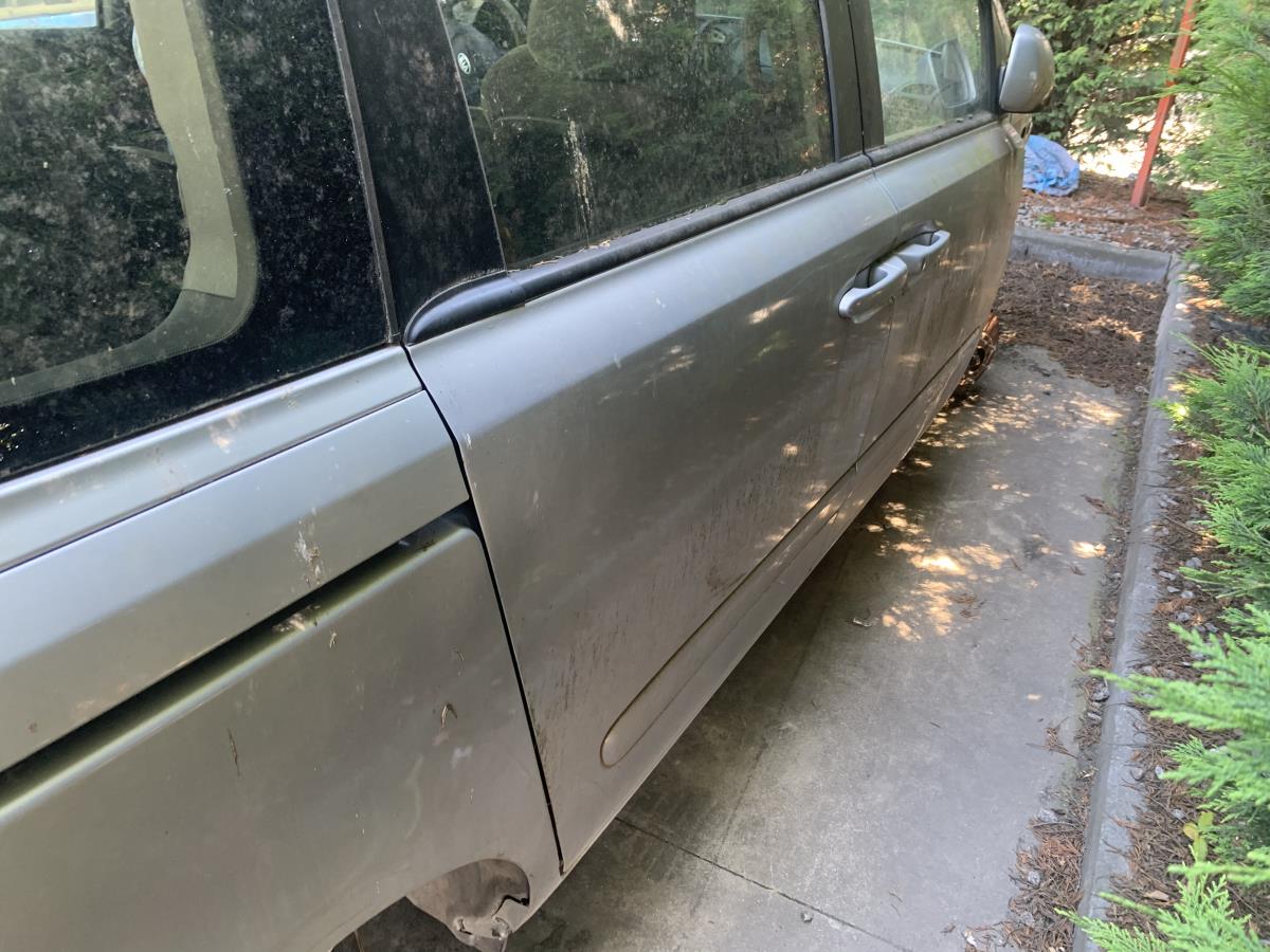 Puerta Trasero Derecho KIA Carnival / Grand Carnival III (VQ)