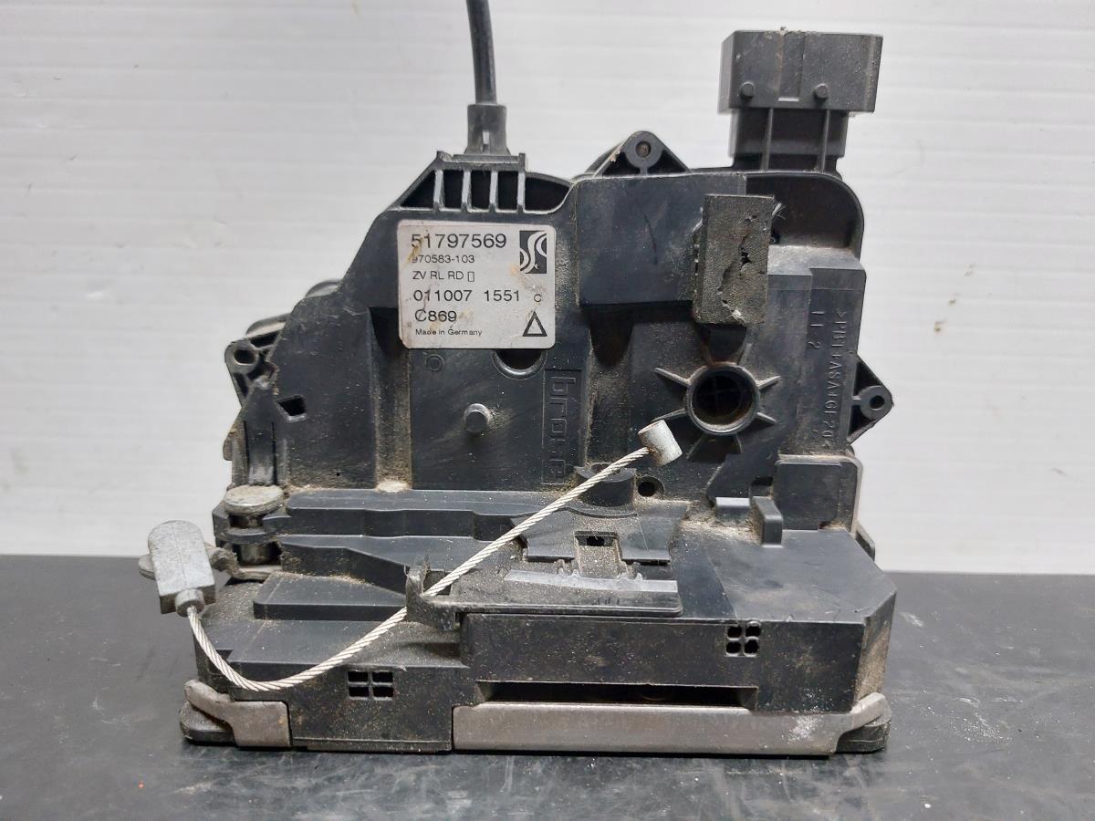 Fechadura / fecho porta trás esquerdo FIAT Grande Punto (199_)