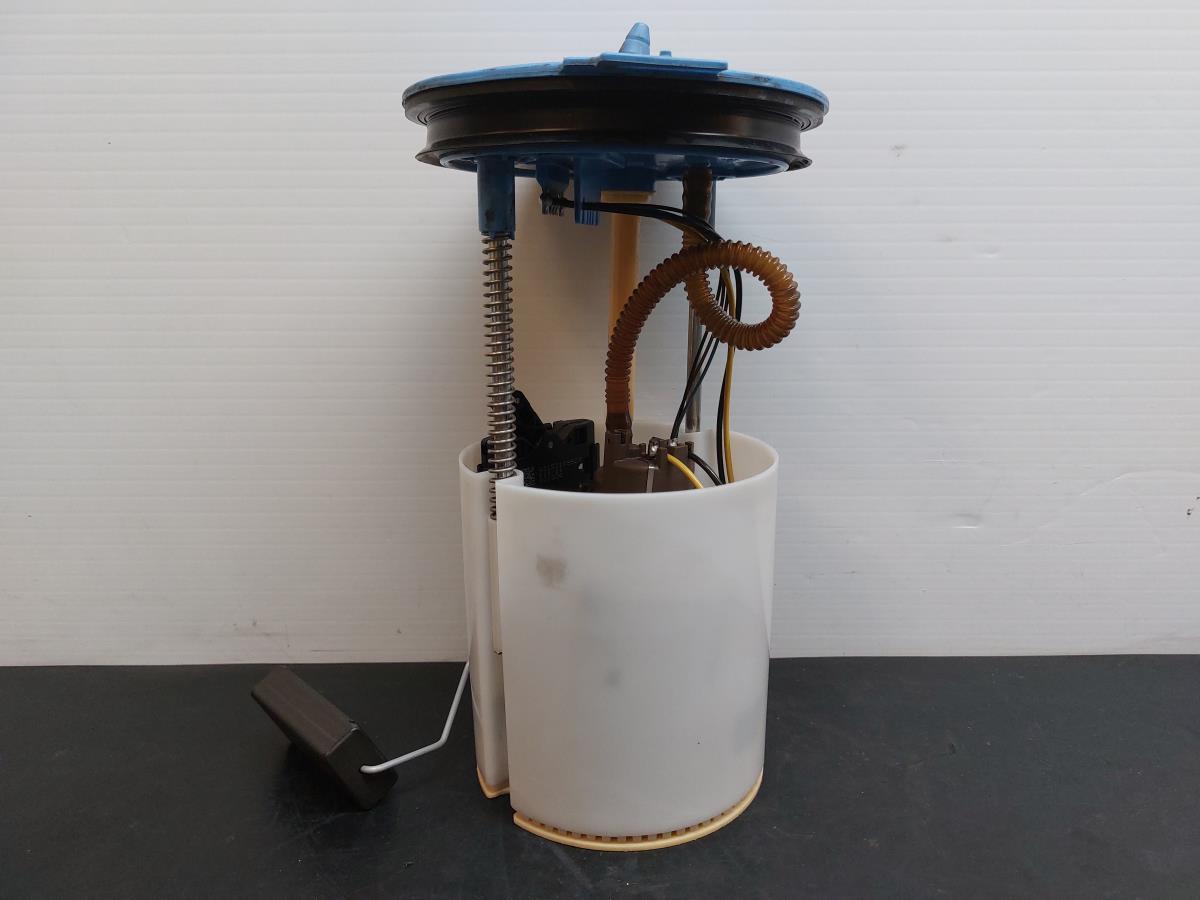 Bomba de combustible AUDI TT (8J3)