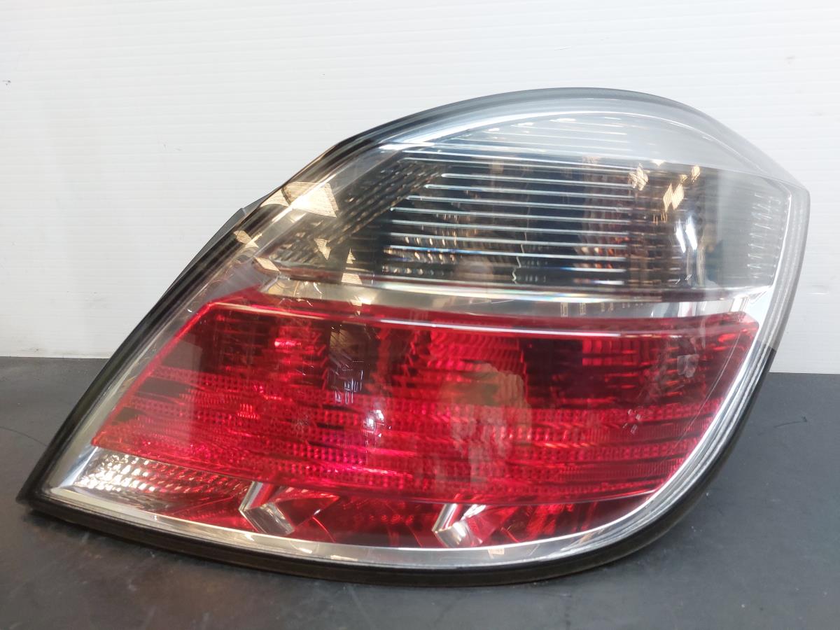 Fanale Destro OPEL Astra H Hatchback (L48)