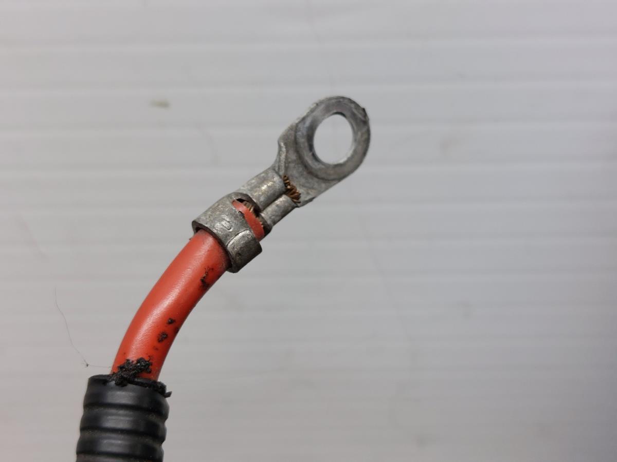 Caixa fusíveis da bateria VOLVO S60 II (134) Imagem-1