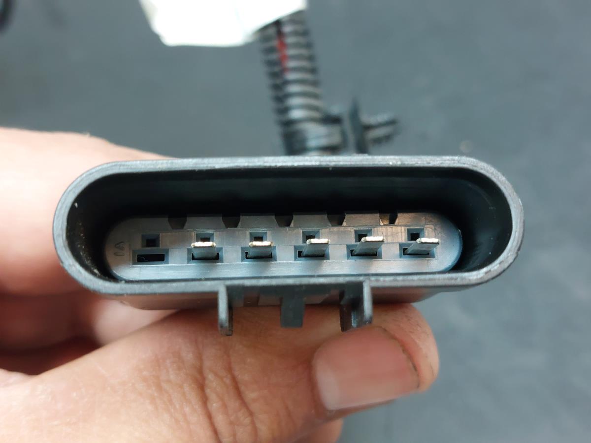 Caixa fusíveis da bateria VOLVO S60 II (134) Imagem-2