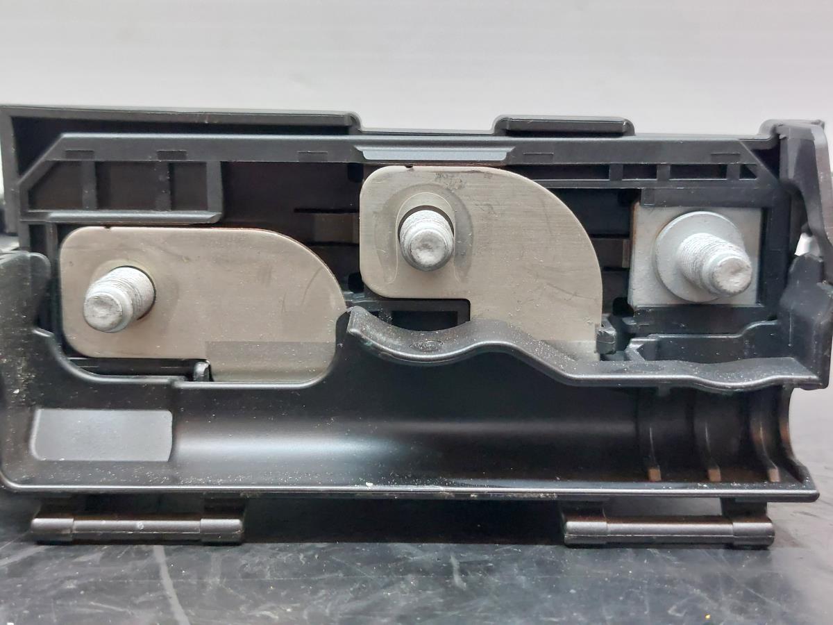 Caixa fusíveis da bateria VOLVO S60 II (134) Imagem-2