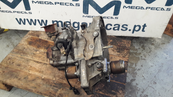 Caixa de velocidades manual FIAT Punto (176_) Imagem-1