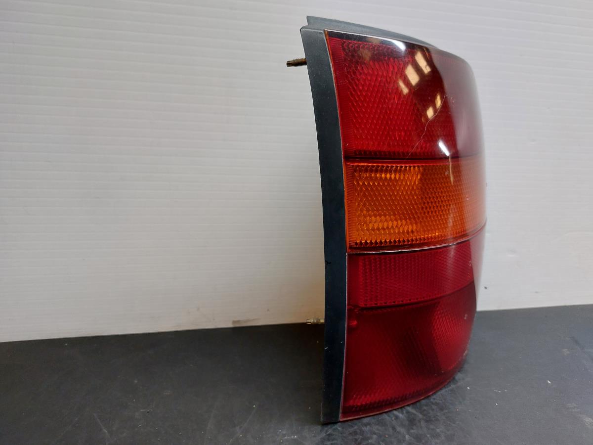 Feu arrière Gauche NISSAN Micra II (K11) Imagem-1