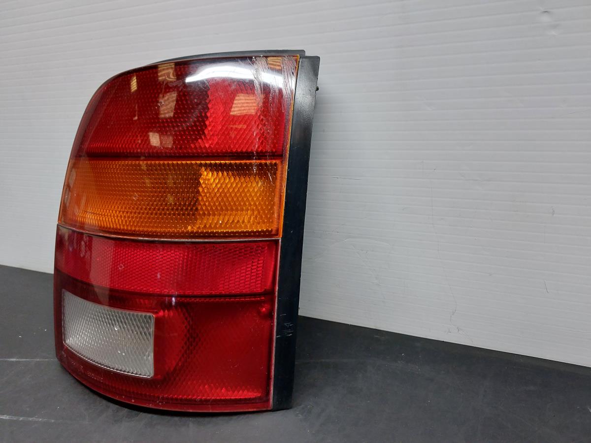 Feu arrière Droite NISSAN Micra II (K11) Imagem-1