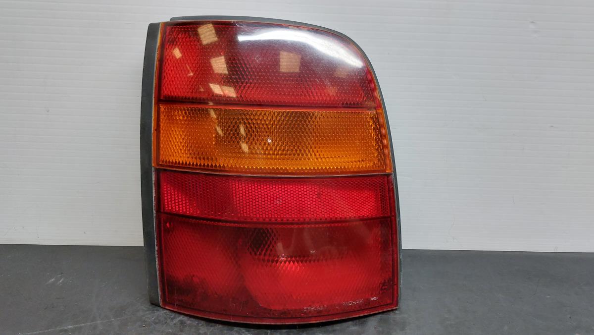 Left Tail light NISSAN Micra II (K11)
