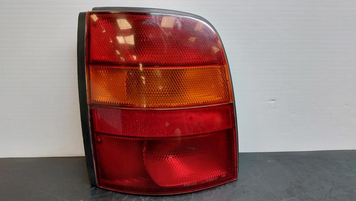 Feu arrière Gauche NISSAN Micra II (K11)
