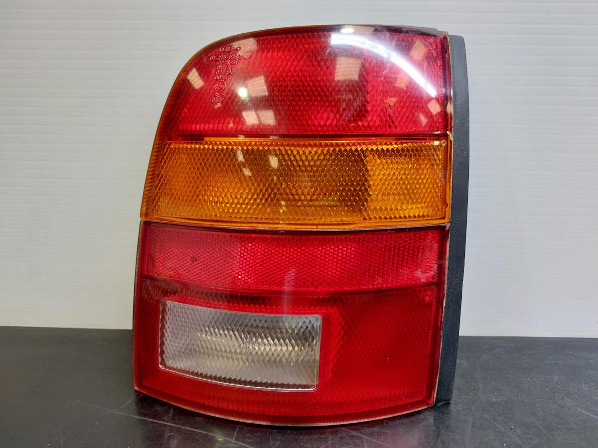 Feu arrière Droite NISSAN Micra II (K11)