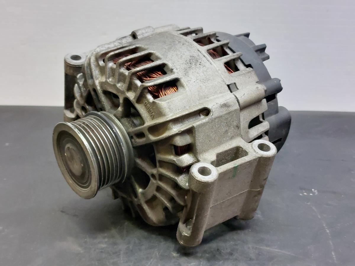 Alternador AUDI TT (8J3)