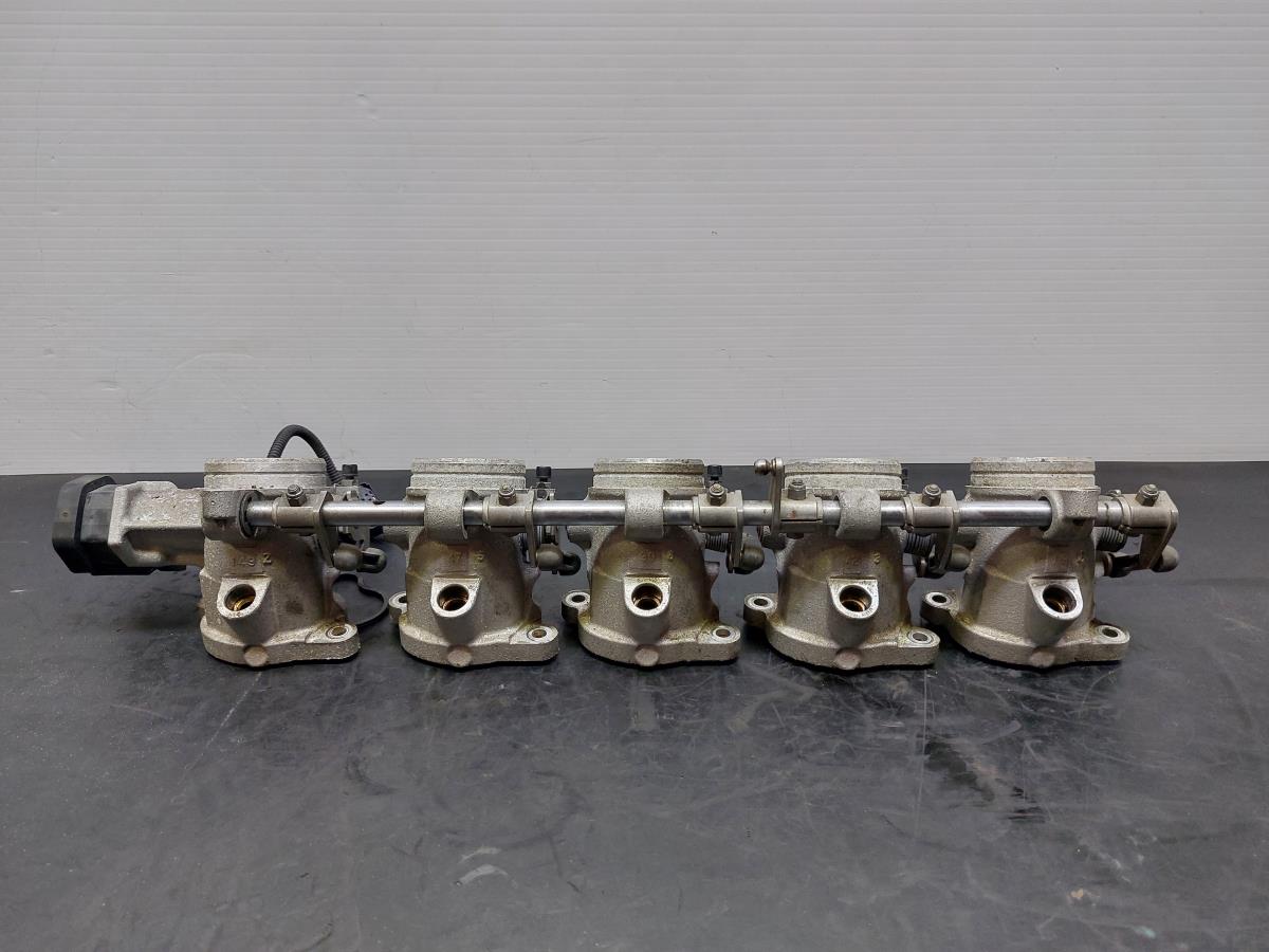 Corpo farfallato BMW 6 (E63)