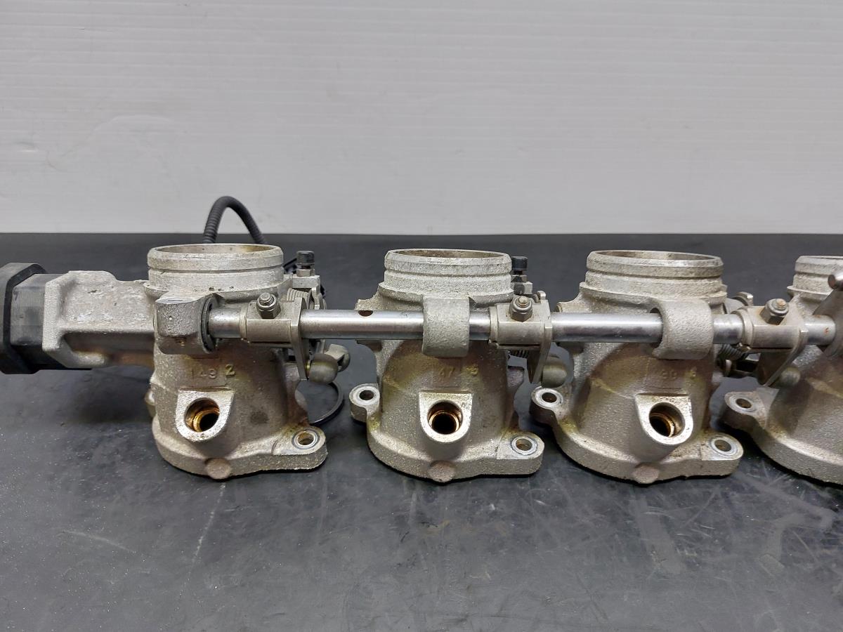 Corpo farfallato BMW 6 (E63) Imagem-2