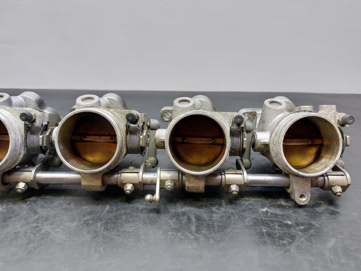 Corpo farfallato BMW 6 (E63) Imagem-4