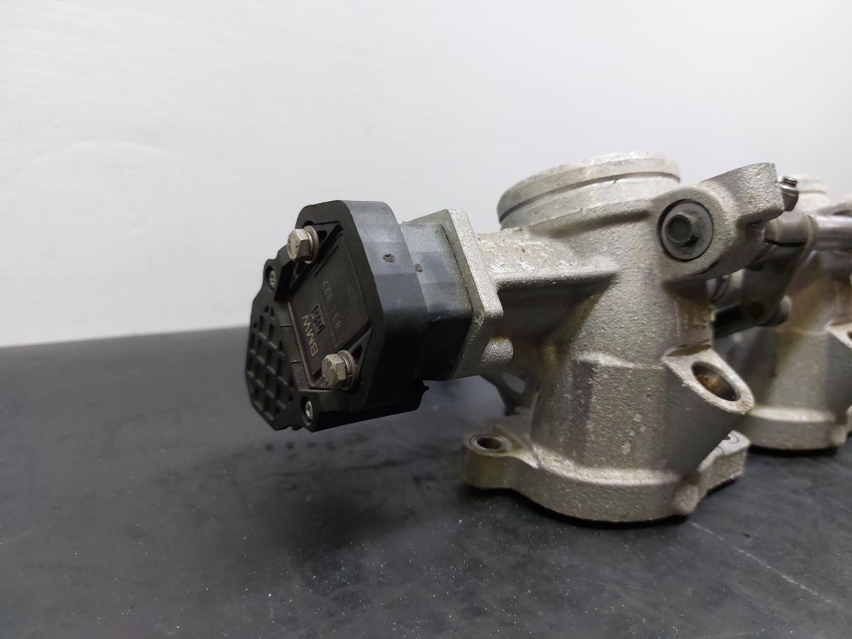 Corpo farfallato BMW 6 (E63) Imagem-3