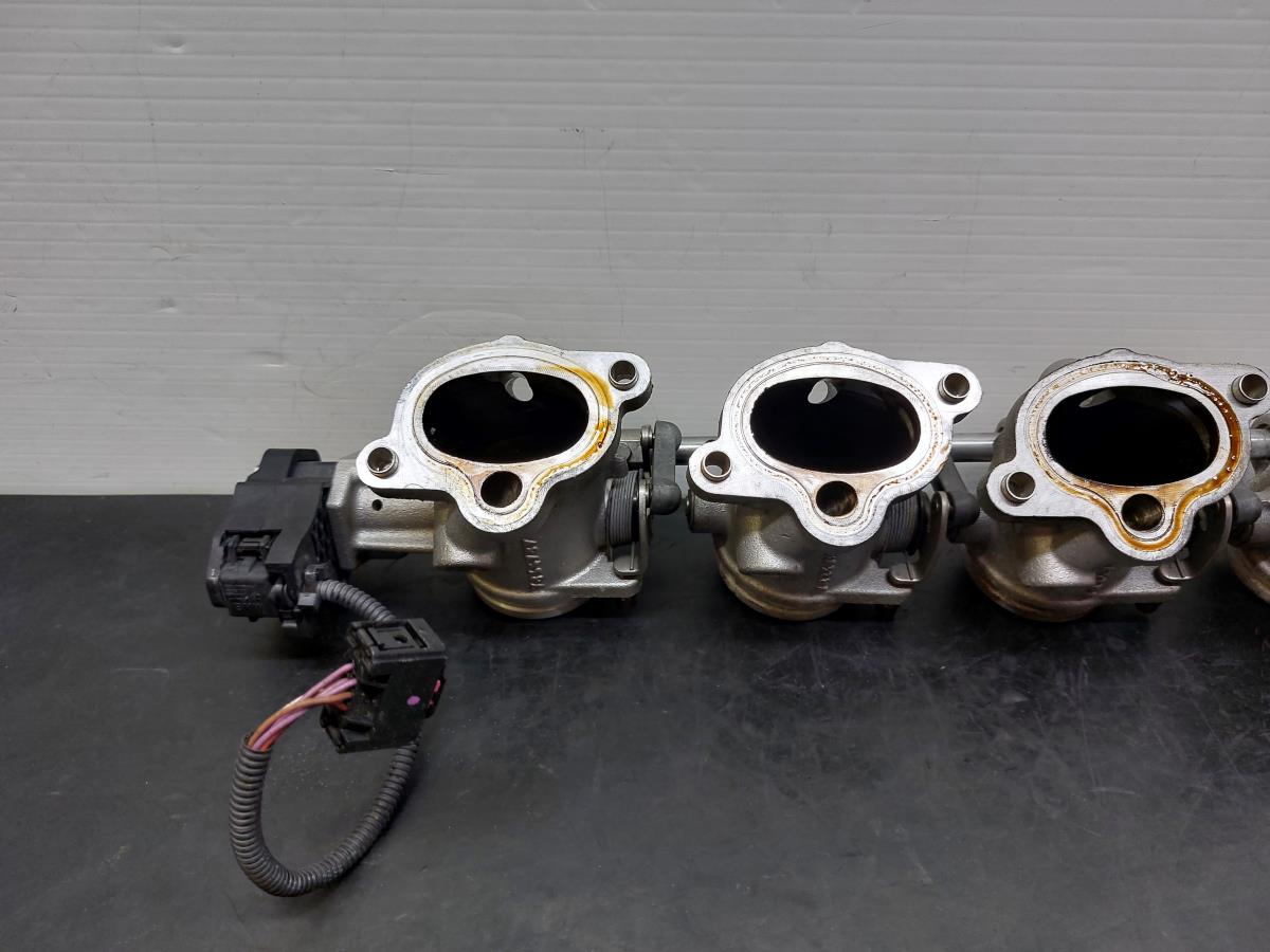 Corpo farfallato BMW 6 (E63) Imagem-10